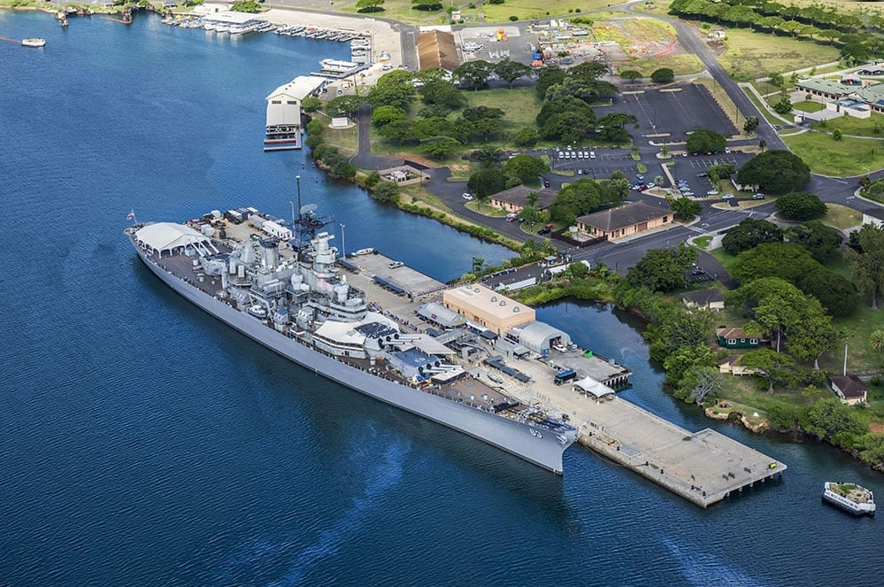 Maui to Oahu - Pearl Harbor Deluxe Tour